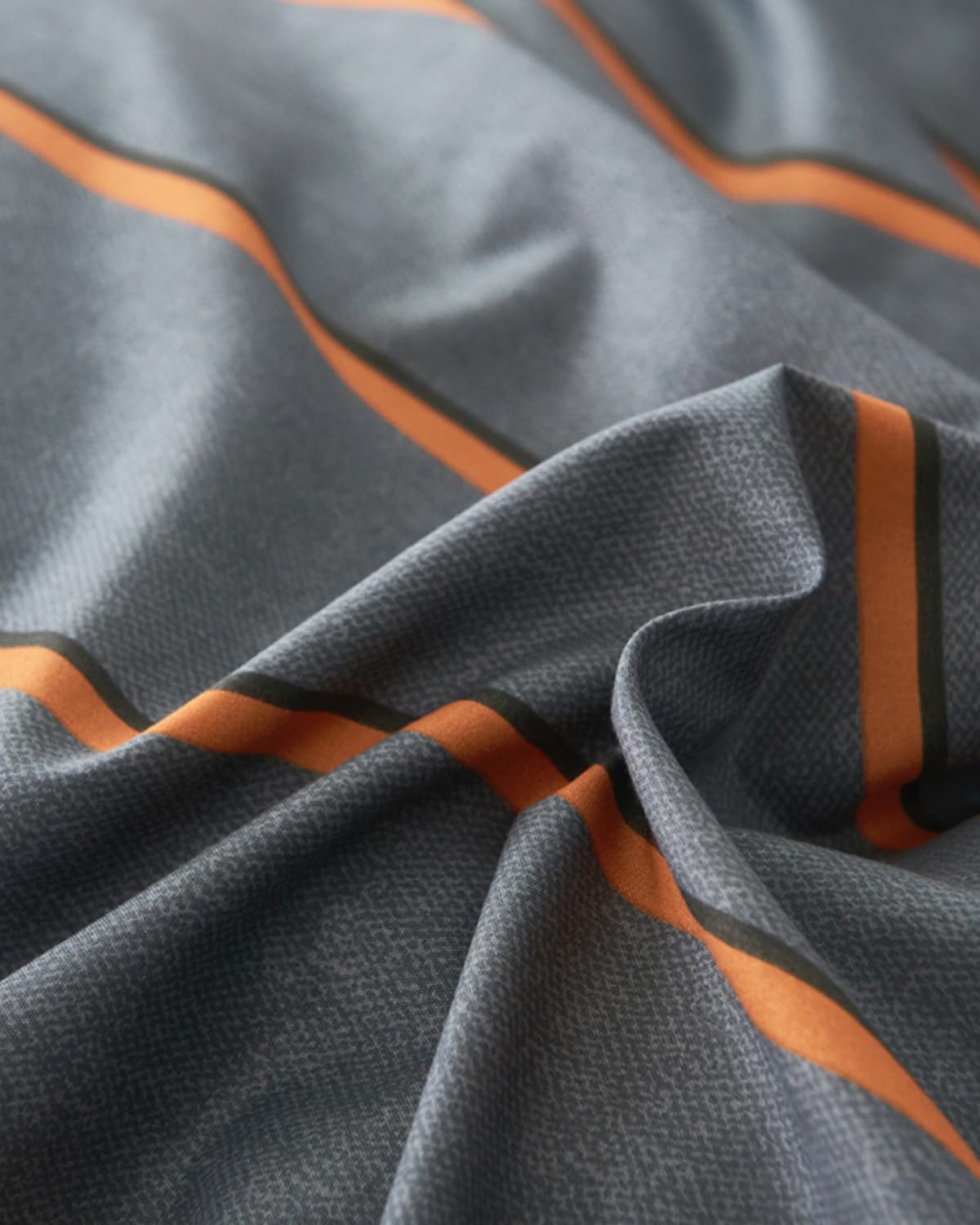 Copripiumino una Piazza e Mezza 180x220cm, in Microfibra, Reversibile Biancheria da Letto Moderno Plaid Strisce 3 Pezzi, Copripiumone con Cerniera e 2 Federe, Arancione Grigio