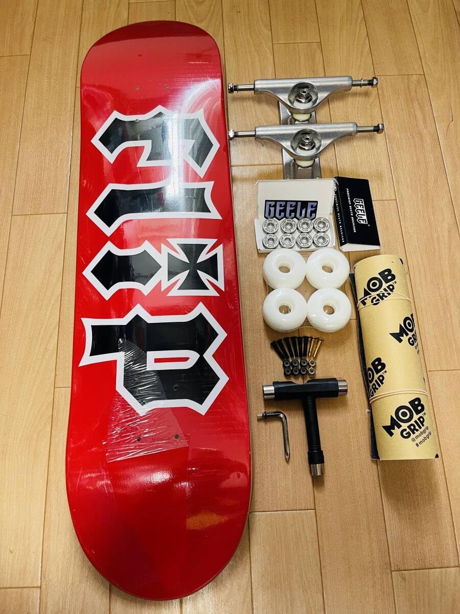 FLIPスケートボード　完成品　8インチ　INDEPENDENT チタニウム INDEPENDENTチタン合金製同等トラック使用 FLIP フリップ スケート