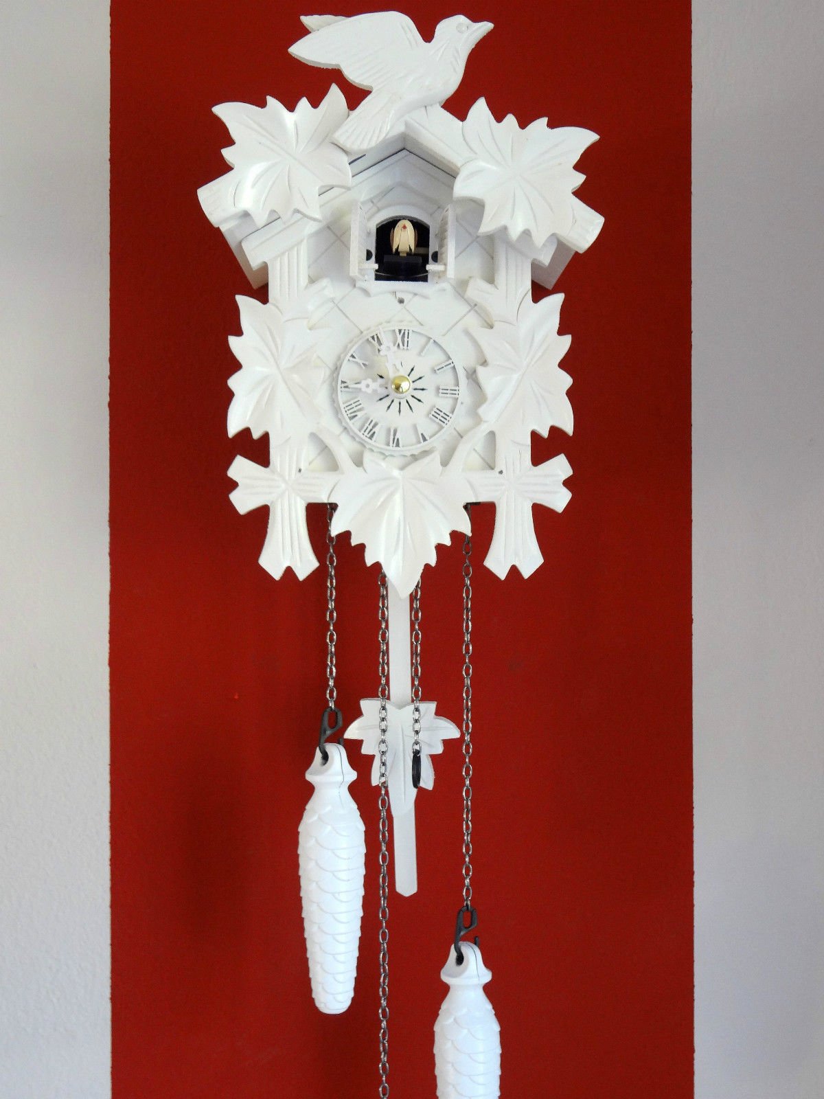 Engstler Weiße Schwarzwälder Kuckucksuhr Quarzwerk geschnitzt CLOCKVILLA HETTICH -Uhren