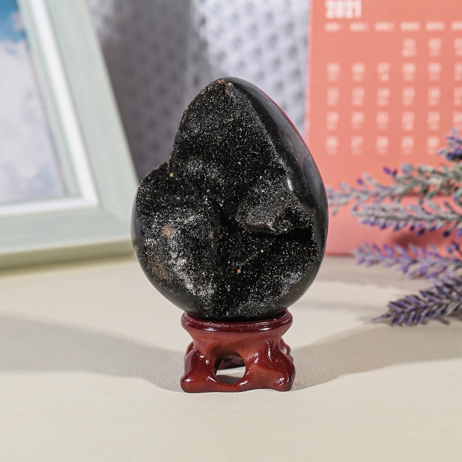 Sportmusies Natural Black Septarian Dragon Stone Geode Cluster Egg with Resin Stand, Decorative Crystal Cluster Egg Figurine for Home Reiki Healing Meditation, 2.44-3.14 inches
