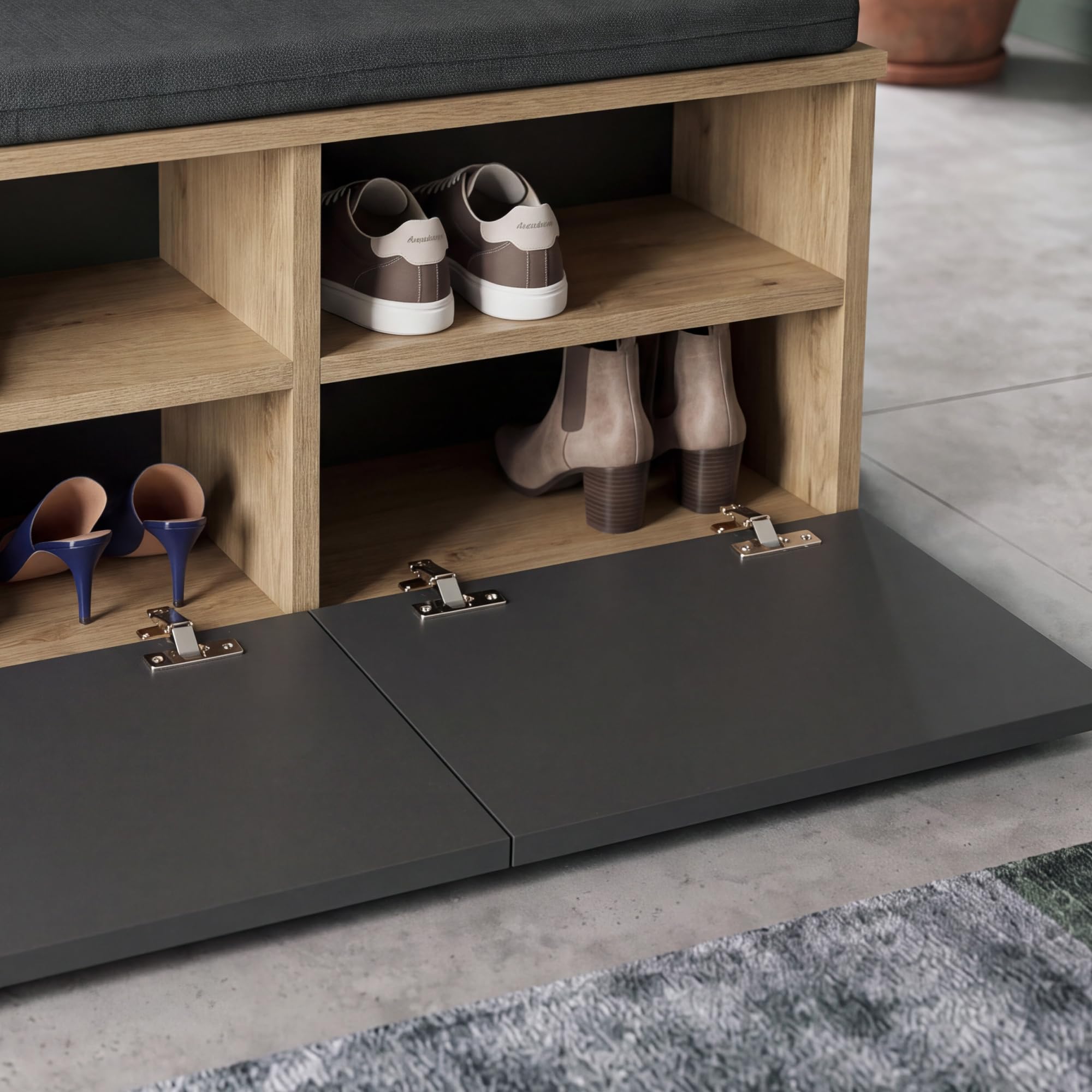 [en.casa] Banc à Chaussures avec 2 Portes Range-Chaussures à 4 Niveaux Meuble de Rangement pour Entrée Panneau de Particules Textile 42 x 80 x 35 cm Effet Chêne Noir