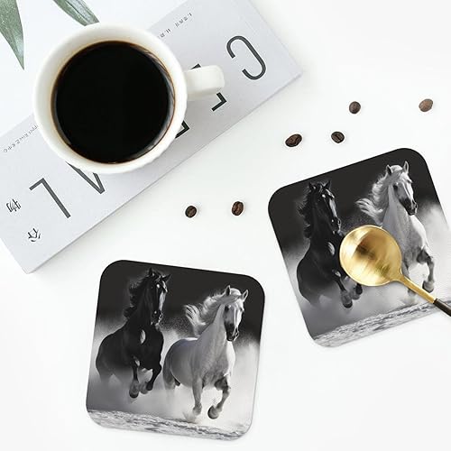 Miniatura 5 de Juego de 4 posavasos de cuero con estampado de caballos en blanco y negro, impermeables, antiquemaduras, para sala de estar, mesa de café de 4