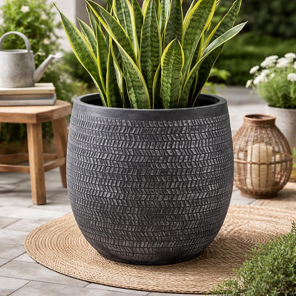 Kobolo Pflanztopf Lava Gr. L Ø 45cm rund, schwarzer moderner Blumentopf, aus Kunststoff, robuster Übertopf für Zimmerpflanzen, Balkon & Terrasse, Pflanzkübel für Innen- & Außenbereich