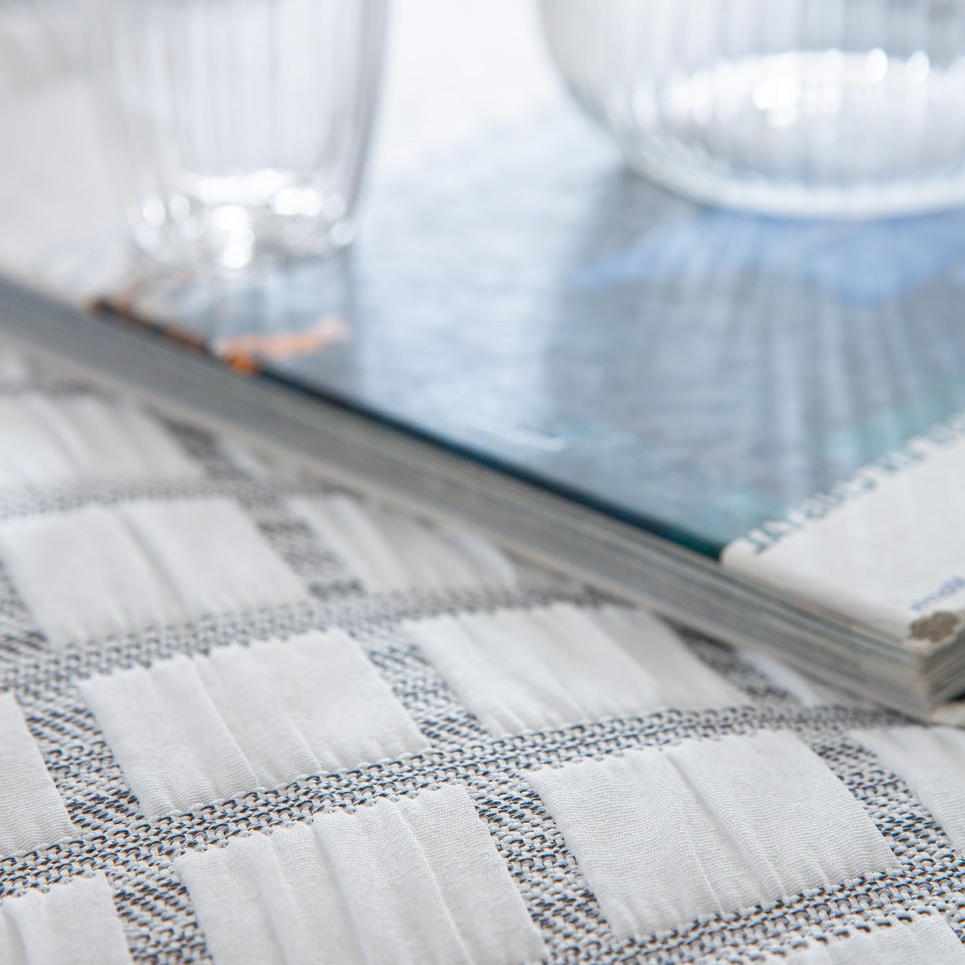 Henko - Colcha Verano Cama 200 - Tejido Relieve Geométrico - 300x270 cm - Suave y Transpirable - Fabricado en España - Color Gris (Austin)