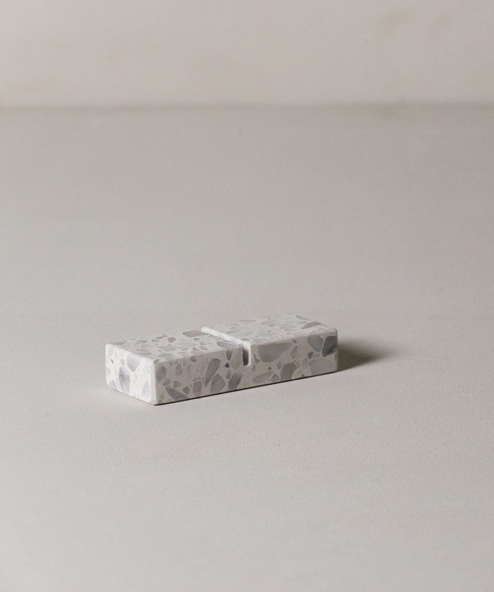 Reposacubiertos XL de granito de mármol – Apoya cubiertos artesanal Made in Italy – Elegante soporte para cubiertos – Portacubiertos decorativo y sostenible para la mesa (blanco)
