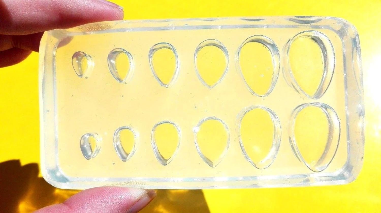 AlenkaD. Teardrop Resin Mold for Single Flare Plugs, 6mm to 16mm, Egg Pear Shape Gauge Stretchers