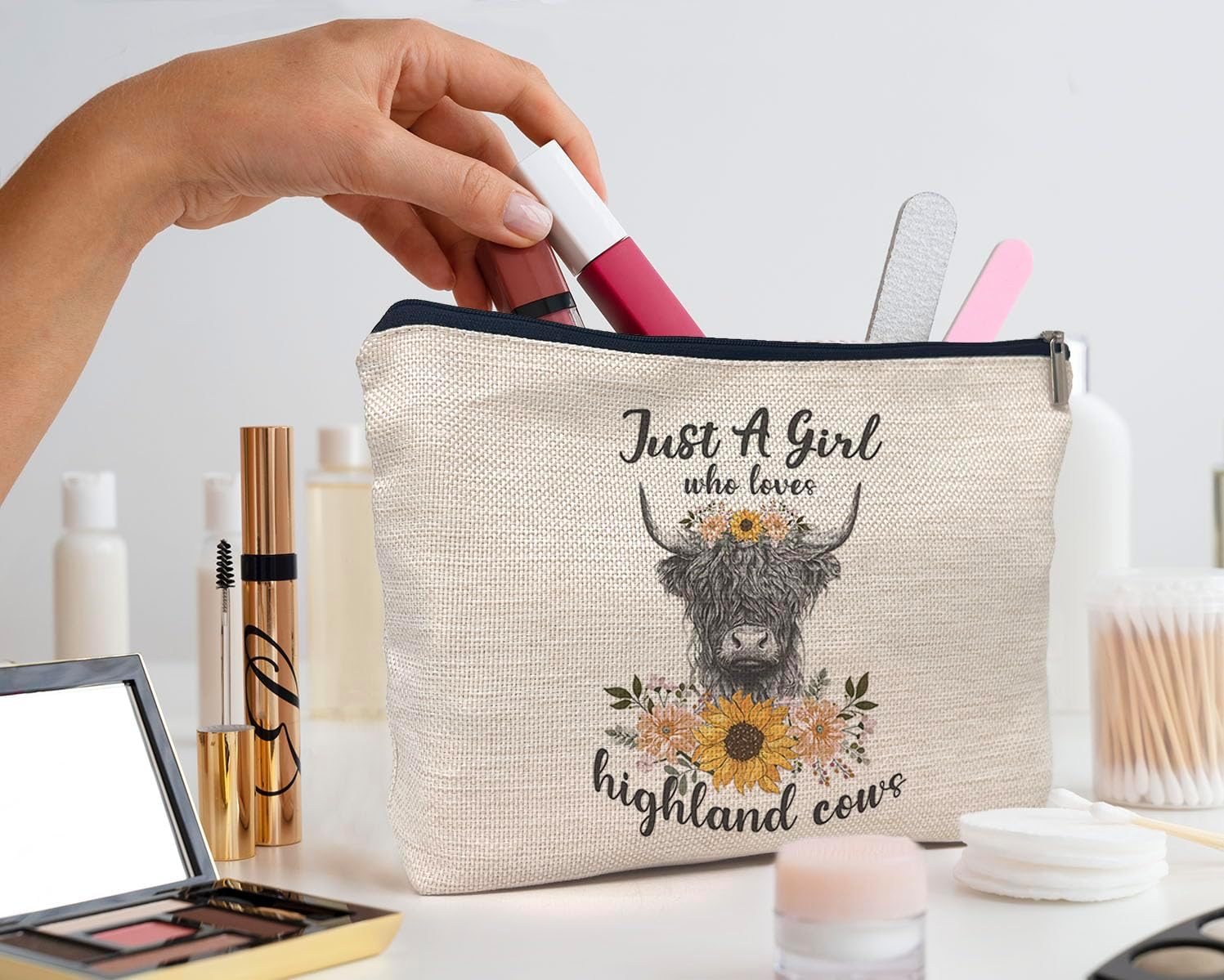 IWXYI Highland Cow Bag - Just a Girl Who Loves Highland Cow Makeup Bag - Travel Toiletry Bag - Image 3
