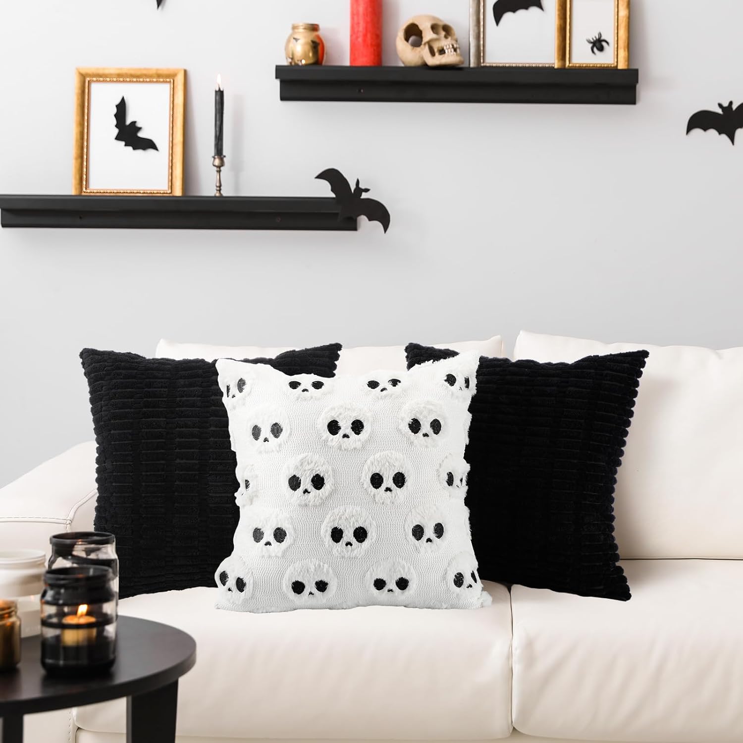 Set of 4 Black White Pillow Covers 18x18 Inch Skull Soft Plush Decorations Spooky Skeleton Gothic Throw Pillow Couch Cushion Covers for Bed Halloween Home Sofa Couch Living Room