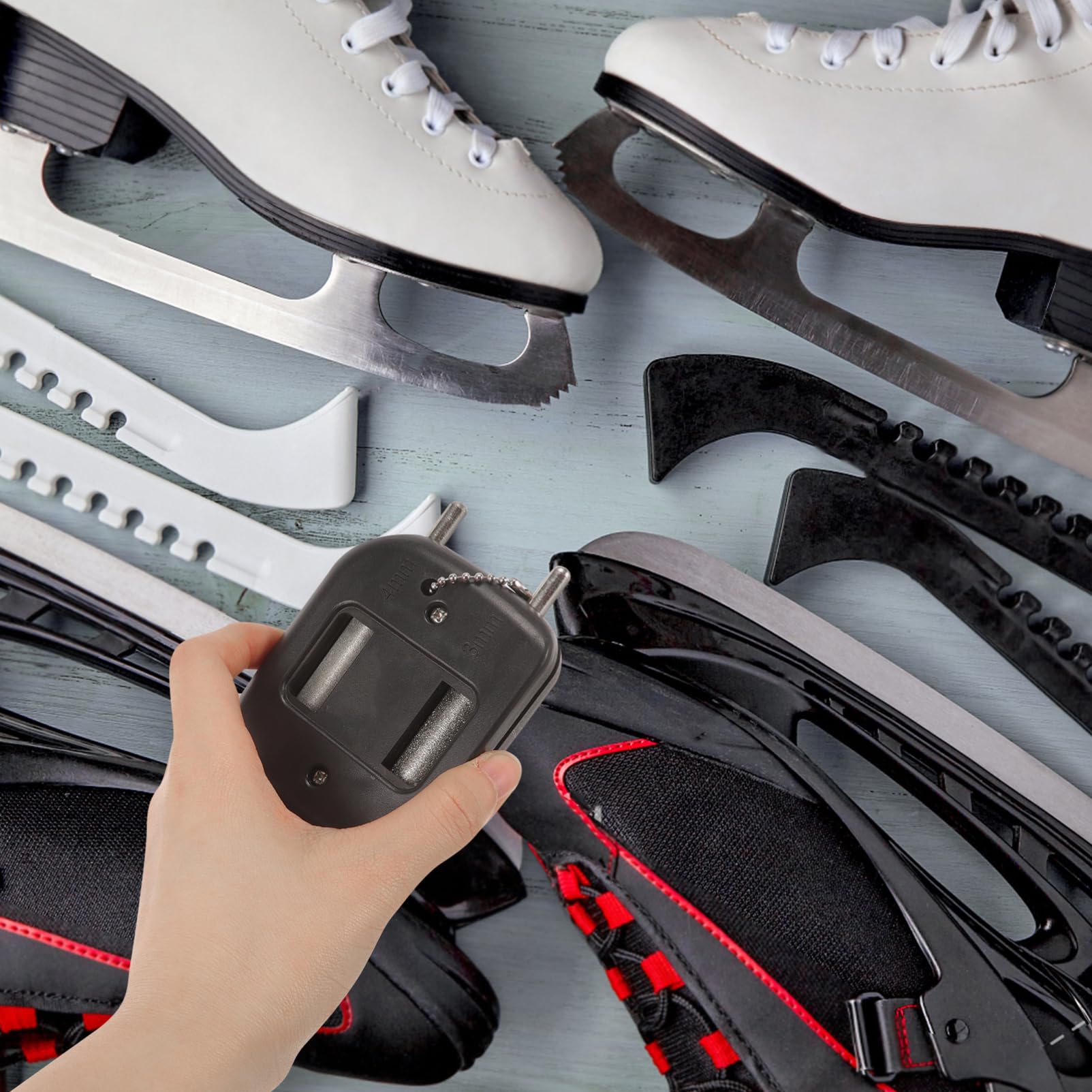 Toddmomy Aiguiseur de Lames de Patinage Portable Outil de Meulage pour Lames de Patins Artistiques Hockey Compact et Durable Accessoire de Patinage Multifonctionnel