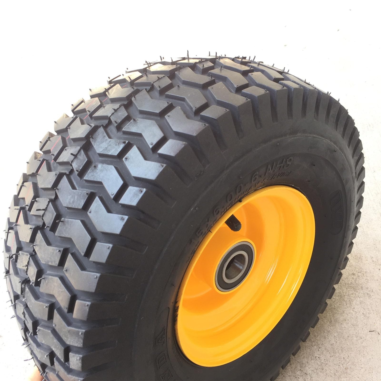 Luocute Pneumatico Anteriore con Ruota Assemblata, Ricambio Ruota Anteriore 14.2x5.23-6 for Attrezzature da Giardino (15x6,00 6) | Ricambio ruota anteriore pneumatica 4 tele con sfalsato da 3" per trattorini