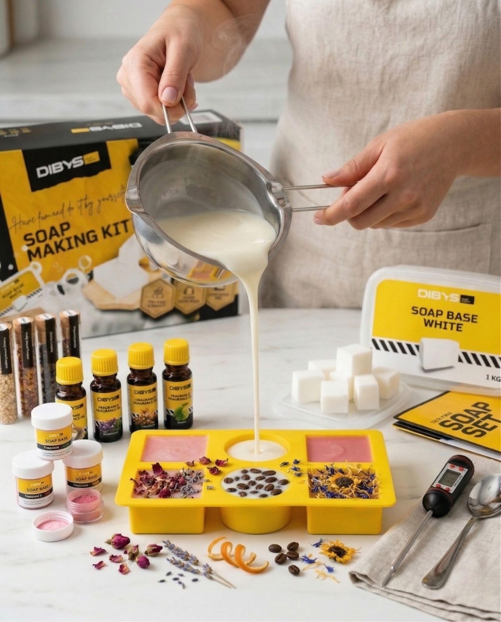 DIBYS Seife zum Selber Machen Set – DIY Seifen Set für Erwachsene mit Glycerinseife ohne SLS, Duftölen, Farben & Silikonform – Kreatives Bastelset & Besonder Geschenkidee Familie und Freunde