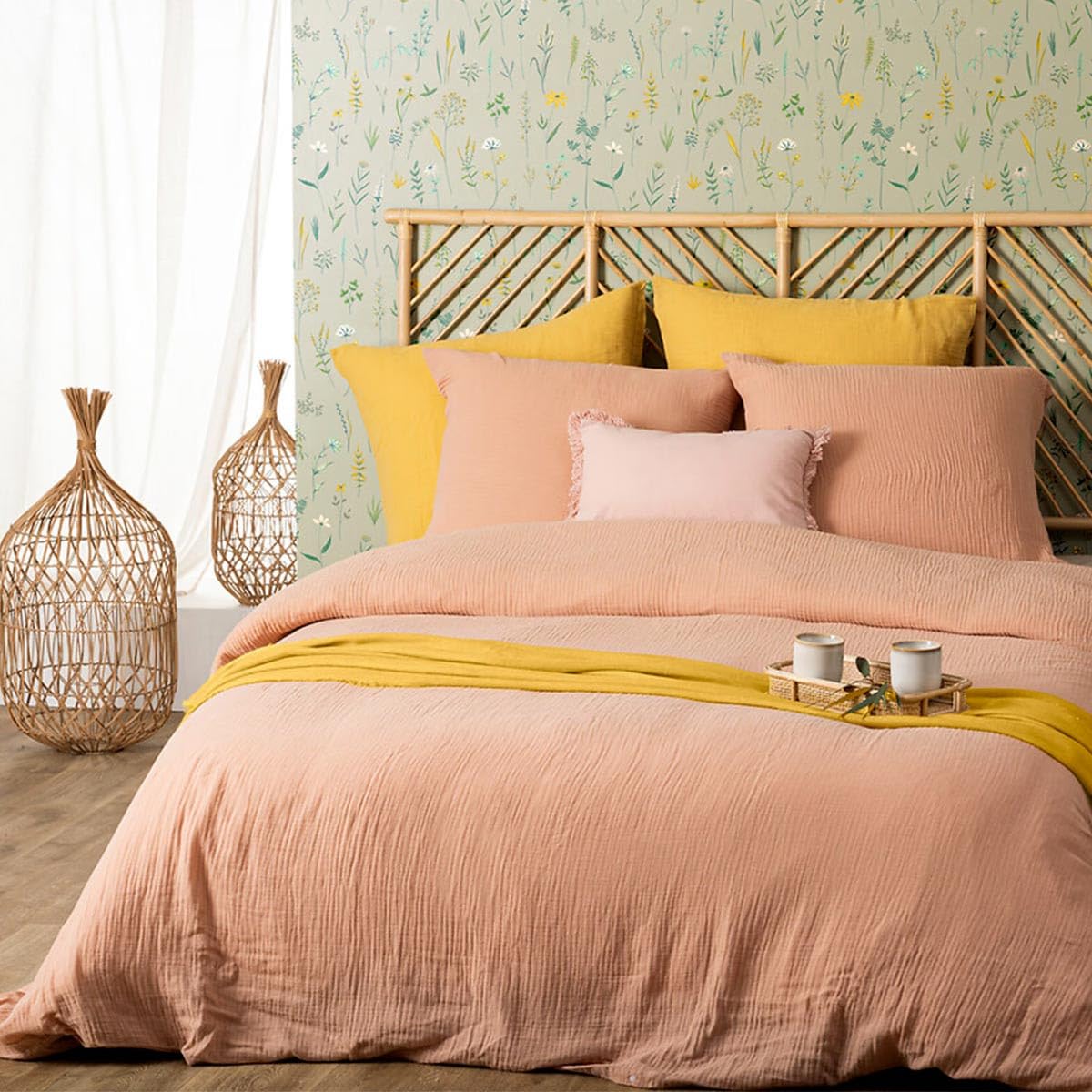 Parure de lit Flora Atmosphera rose 260x240 au tissage soigné et finitions de qualité