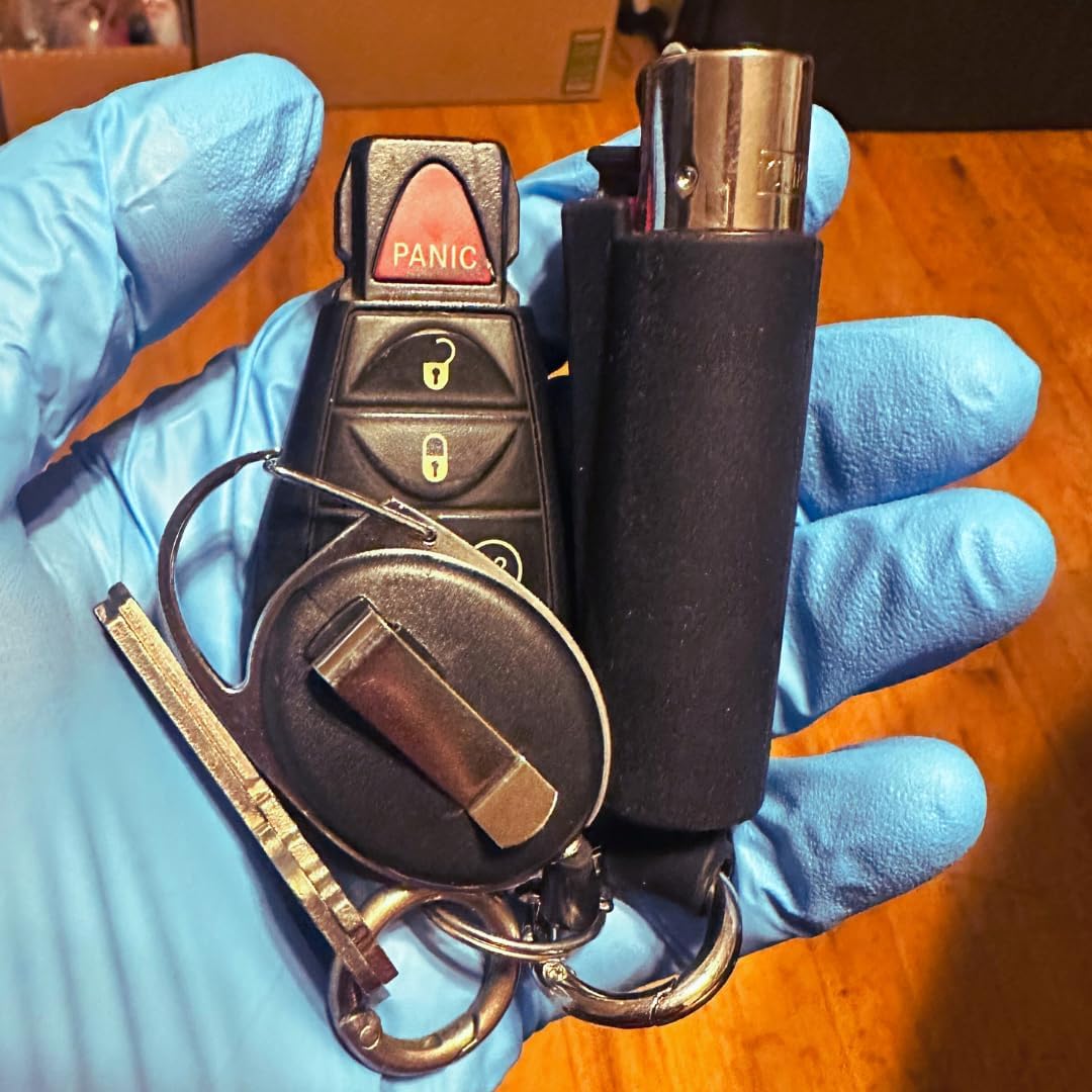 Clipper Leash Lighter Holder Keychain, Black