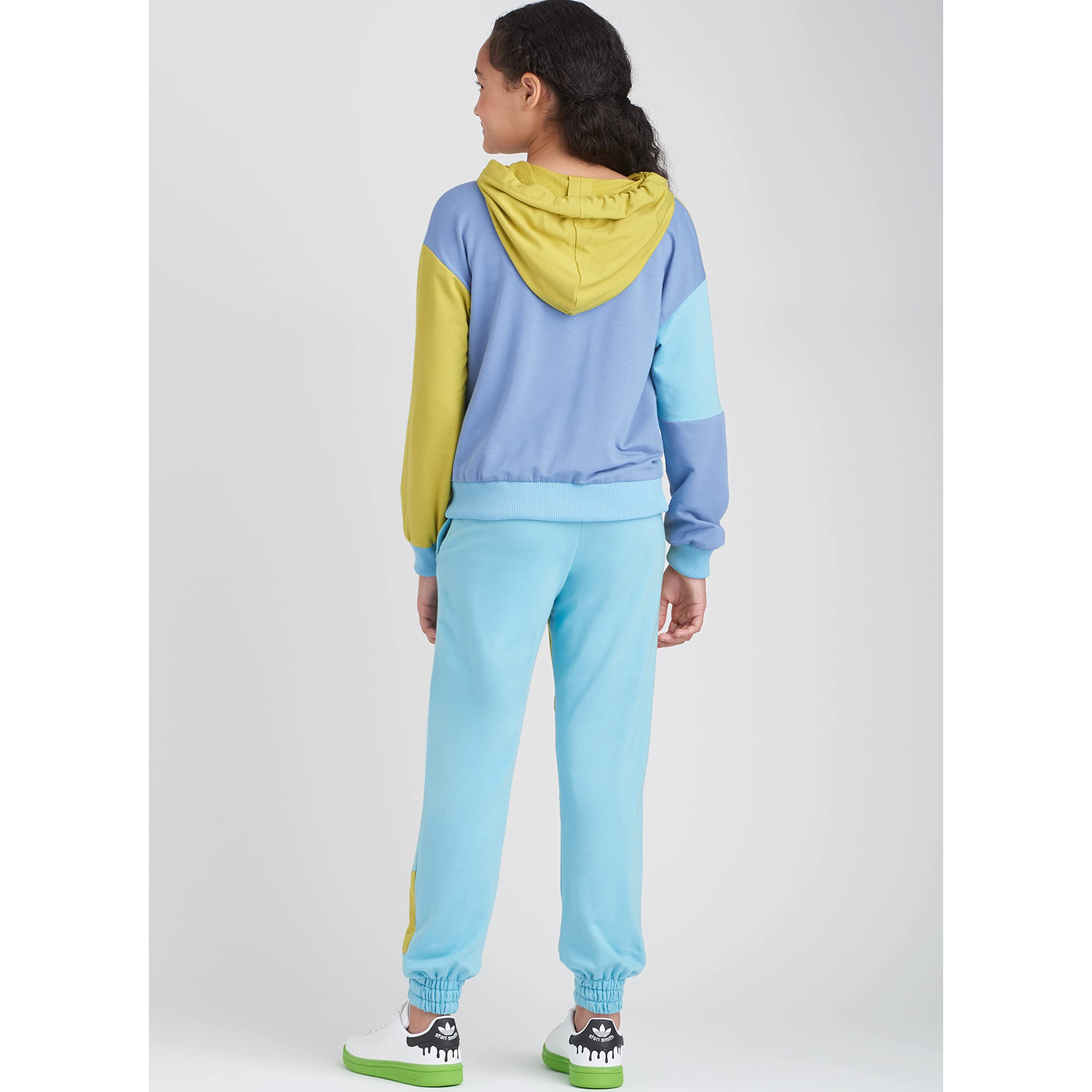 Simplicity SS9695A Girls' and Boys' Hoodie and Jogger Set A (8-10-12-14-16), Multicolour - Image 4