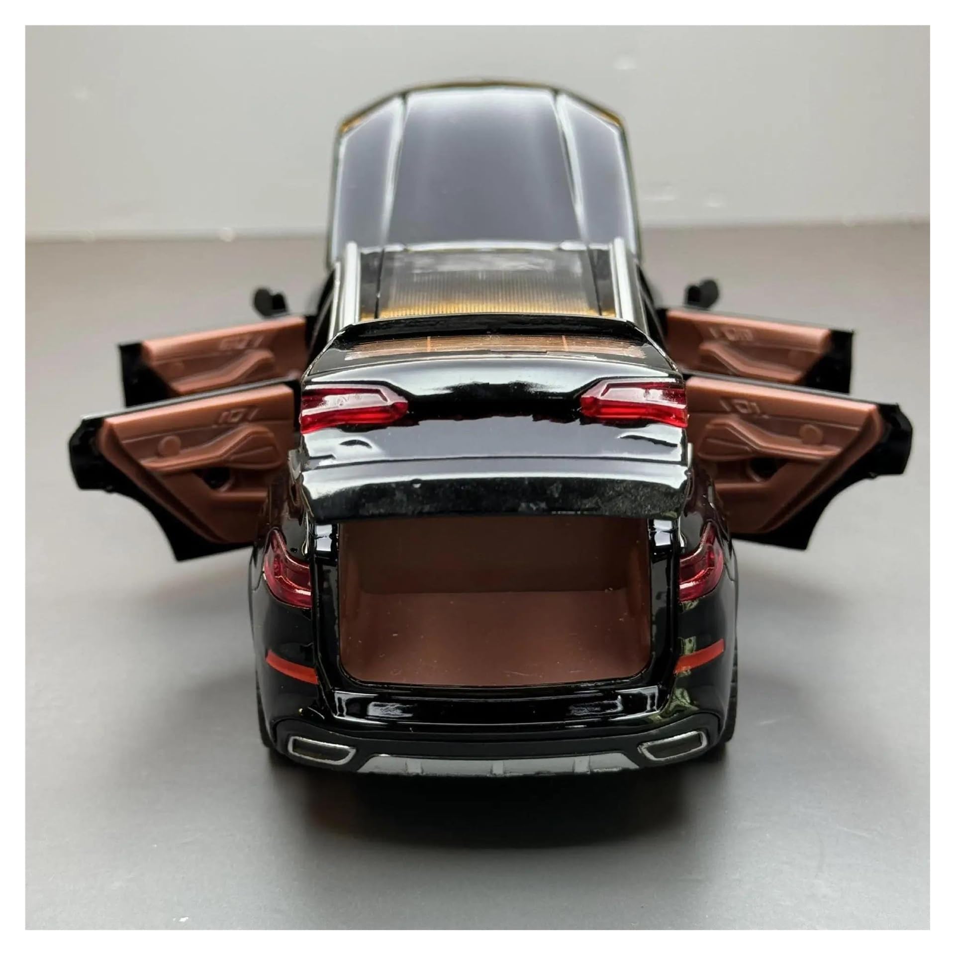 Modellino Diecast Modellismo da Collezione Auto 1:32 Per BMW X5 SUV Modellino In Lega Pressofusa Per Auto Con Decorazioni A Scomparsa(Nero)