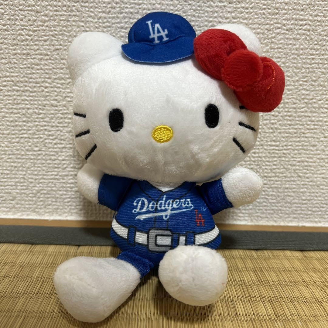 Amazon.co.jp: ドジャース ぬいぐるみ ハローキティ LAD 大谷翔平 山本 