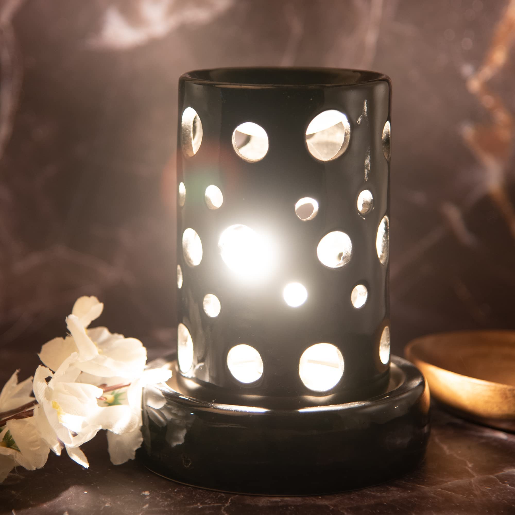 Buy India Meets India Ceramic Aroma Electric Diffuser w/ 10ML Vaniila Oil Bottle [Black], Hollow