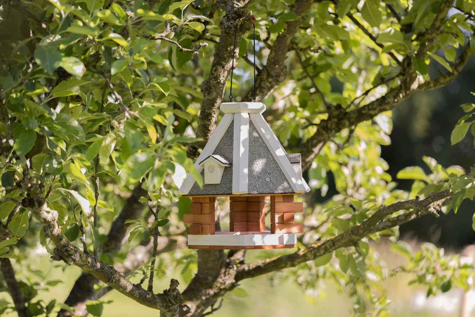 Trixie 5577 natura Futterhaus zum Hängen, ø 36 × 35 cm, braun/weiß