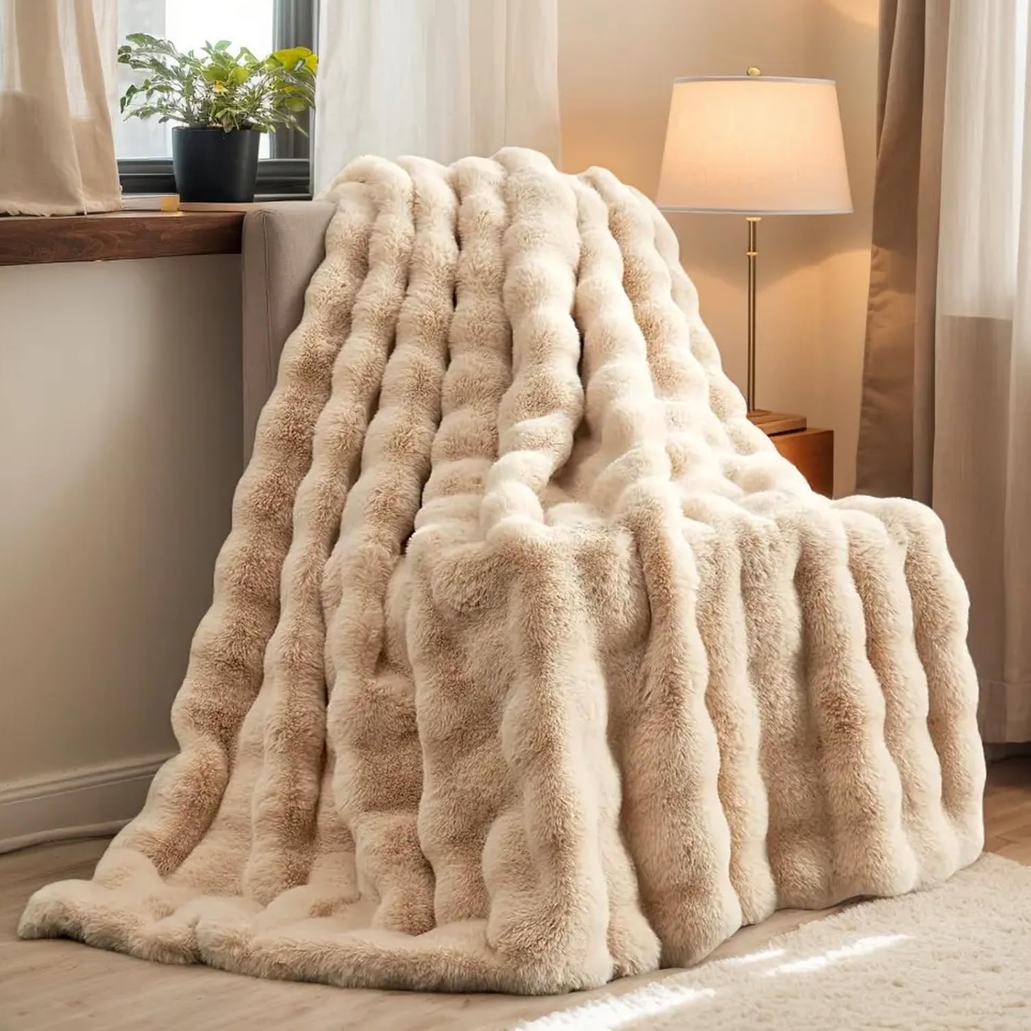 H&D Faux Fur Throw Blanket for Couch,Fluffy Cozy Soft Plush Luxury Thick Fuzzy Fleece Blanket for Couch Bed Sofa Bedroom Living Room,Comfy Bubble