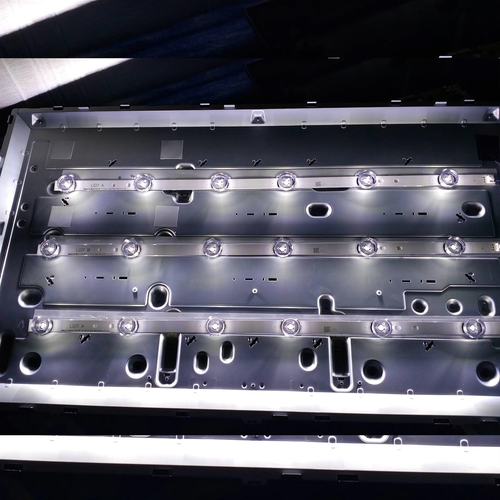 Bande de rétro-éclairage LED for LG 32 Pouces, 32LB570V-ZB 32LB570V-ZF 32LB570V-ZJ 32LB561B-TC 32LB561D-DC 32LF561V-ZF 32LF562U-ZC 32LF562V-ZC