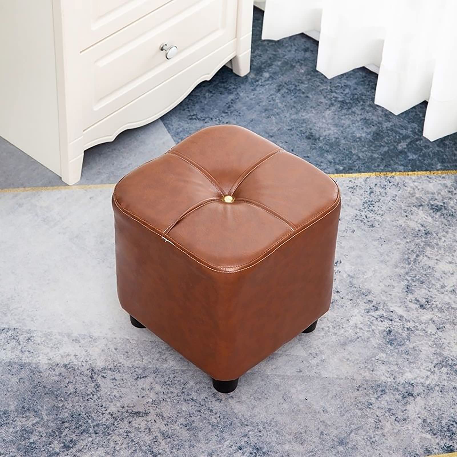 Pouf repose-pieds doux chic en simili cuir pour votre chambre