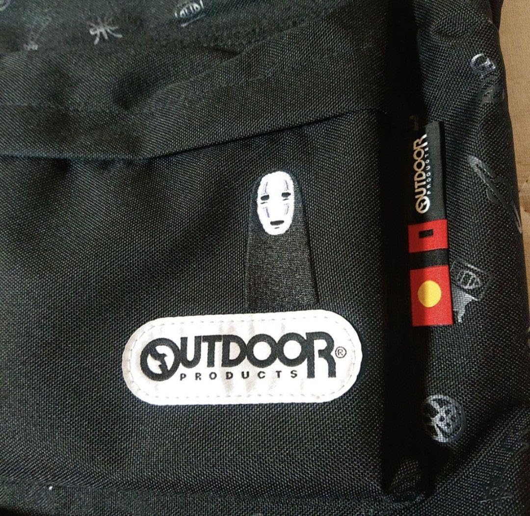 Amazon.co.jp: 完売品！OUTDOOR × カオナシ リュック : ファッション