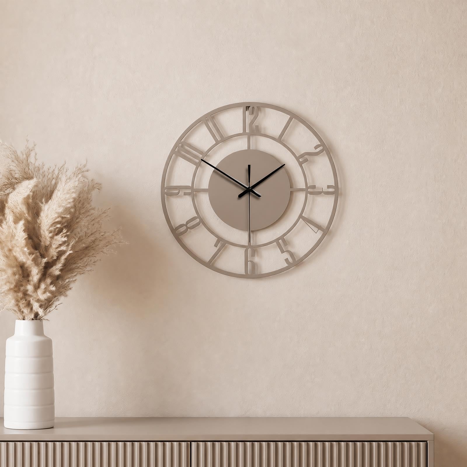 OHS Large Wall Clock Traditional Skeleton Clock Large Numbers 40cm, Natural