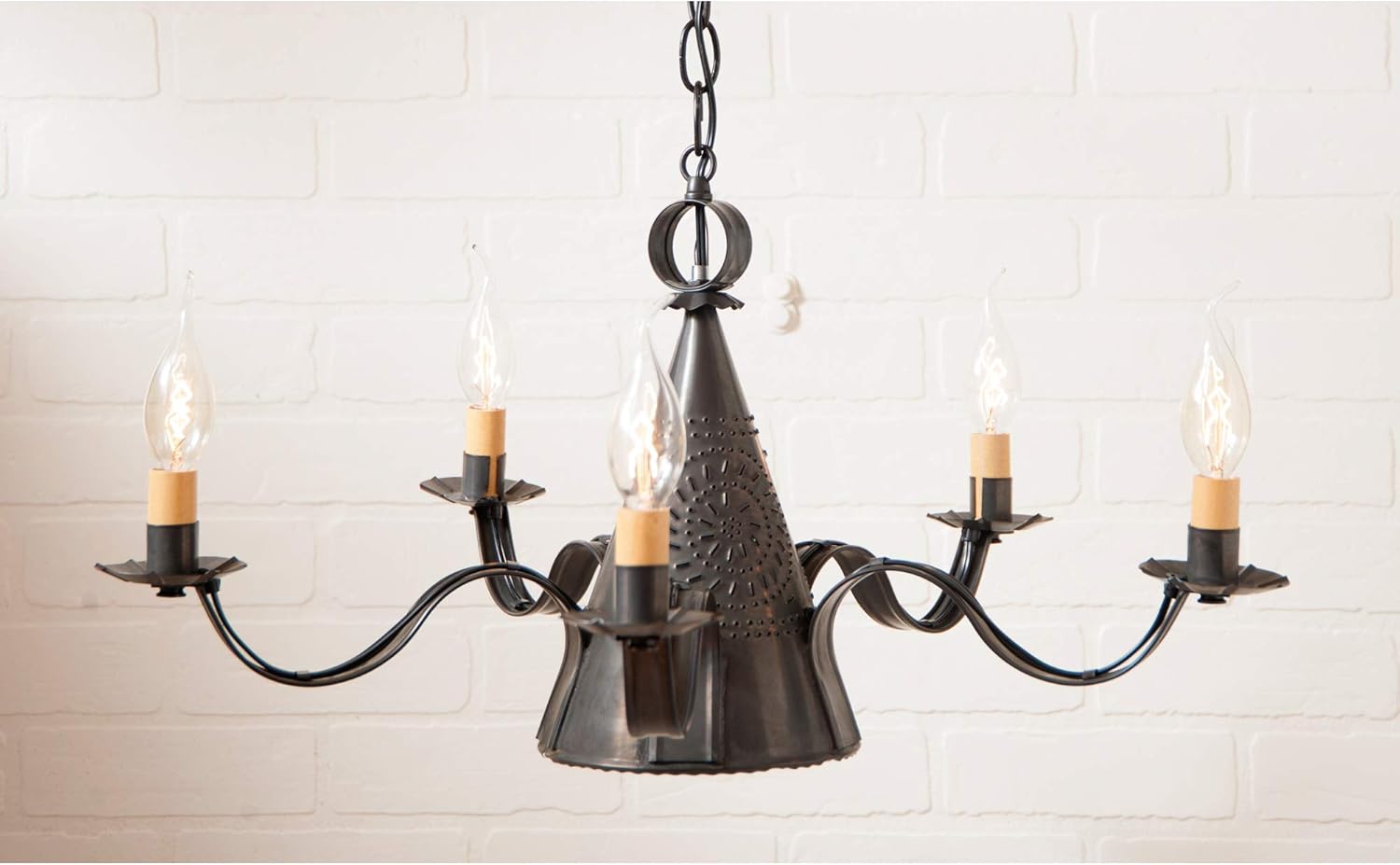 Irvin's Country Tinware Small Sturbridge Chandelier in Kettle Black