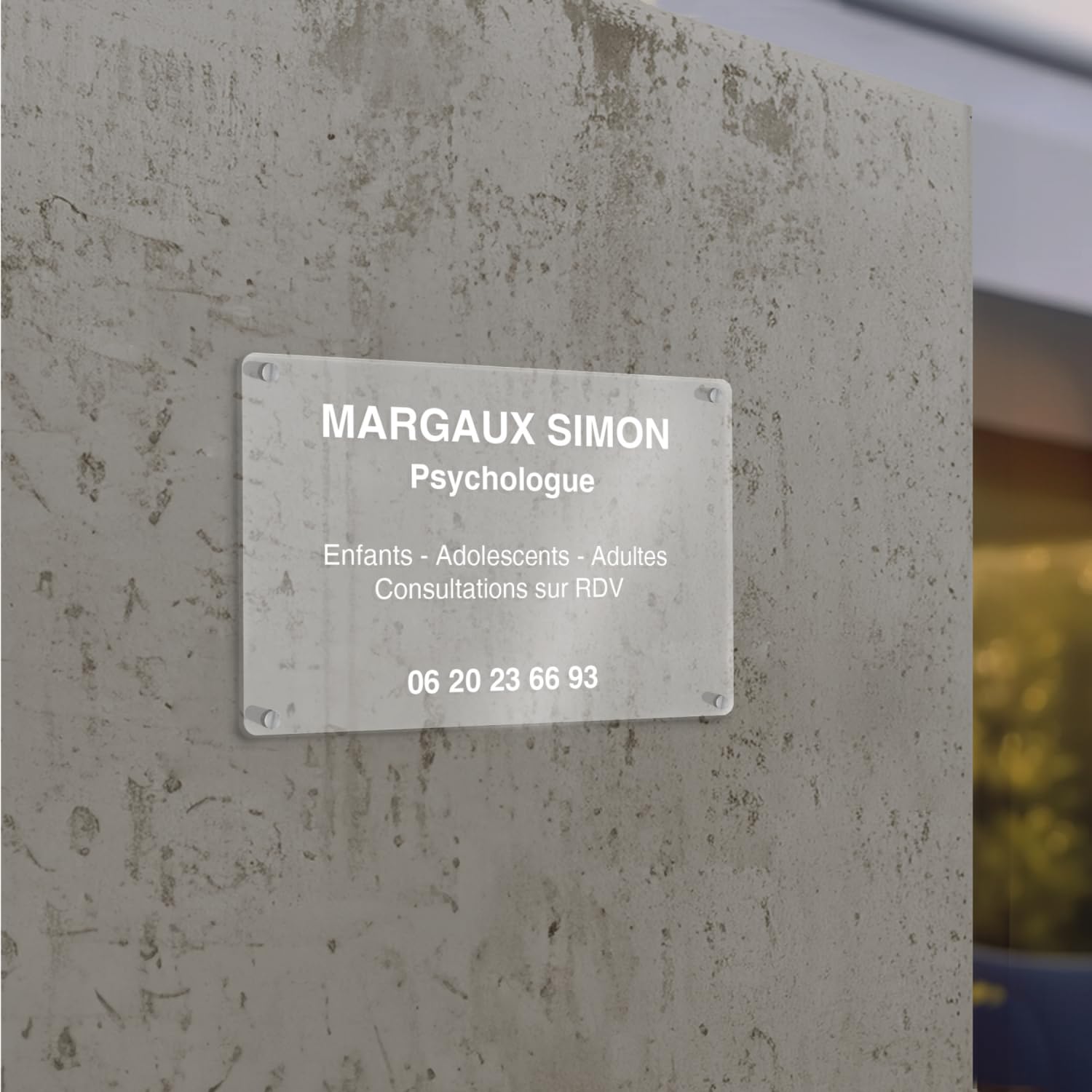 Plaque professionnelle transparente en Plexiglas à personnaliser avec entretoises - format 30x20 cm