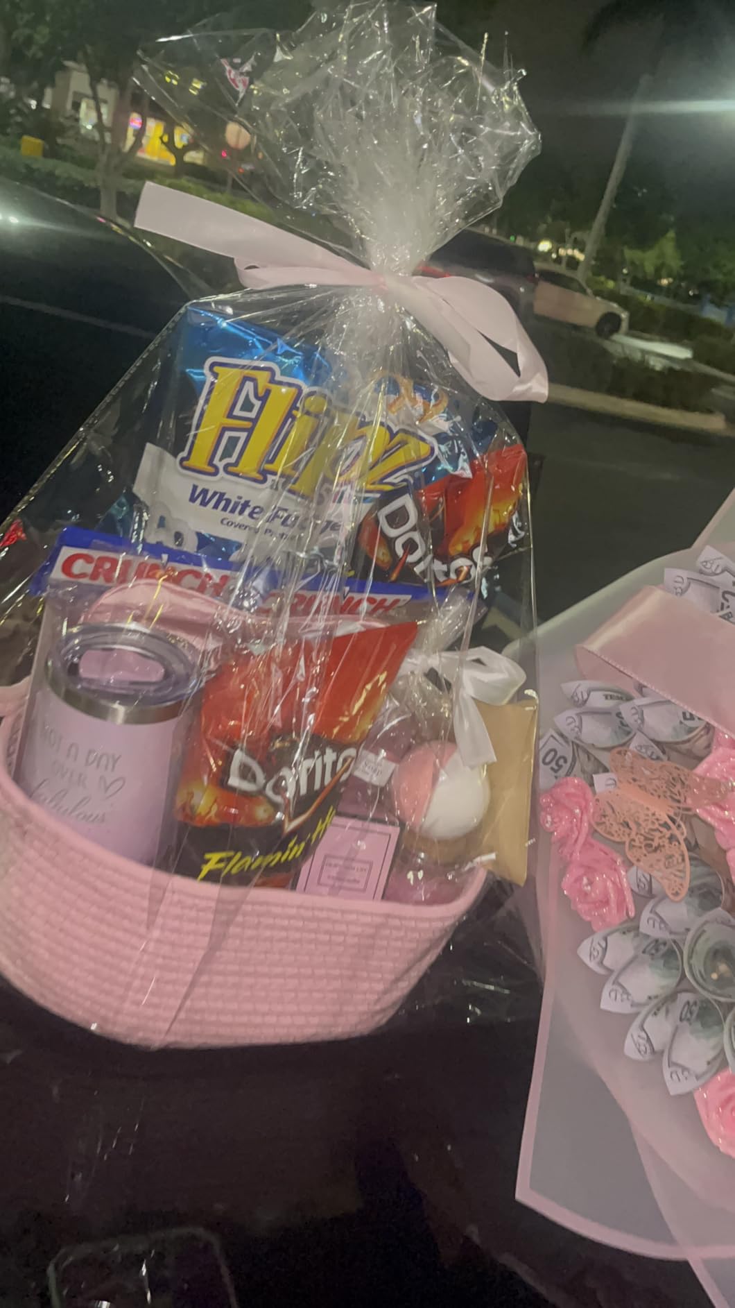 MADDIFY for Mom Grandma, Mom Birthday , Thoughtful Gift for Mother in law Step Mom, Best from Daughter Son Kids, Lavender Mom Spa GiftBasket Set 7pcs