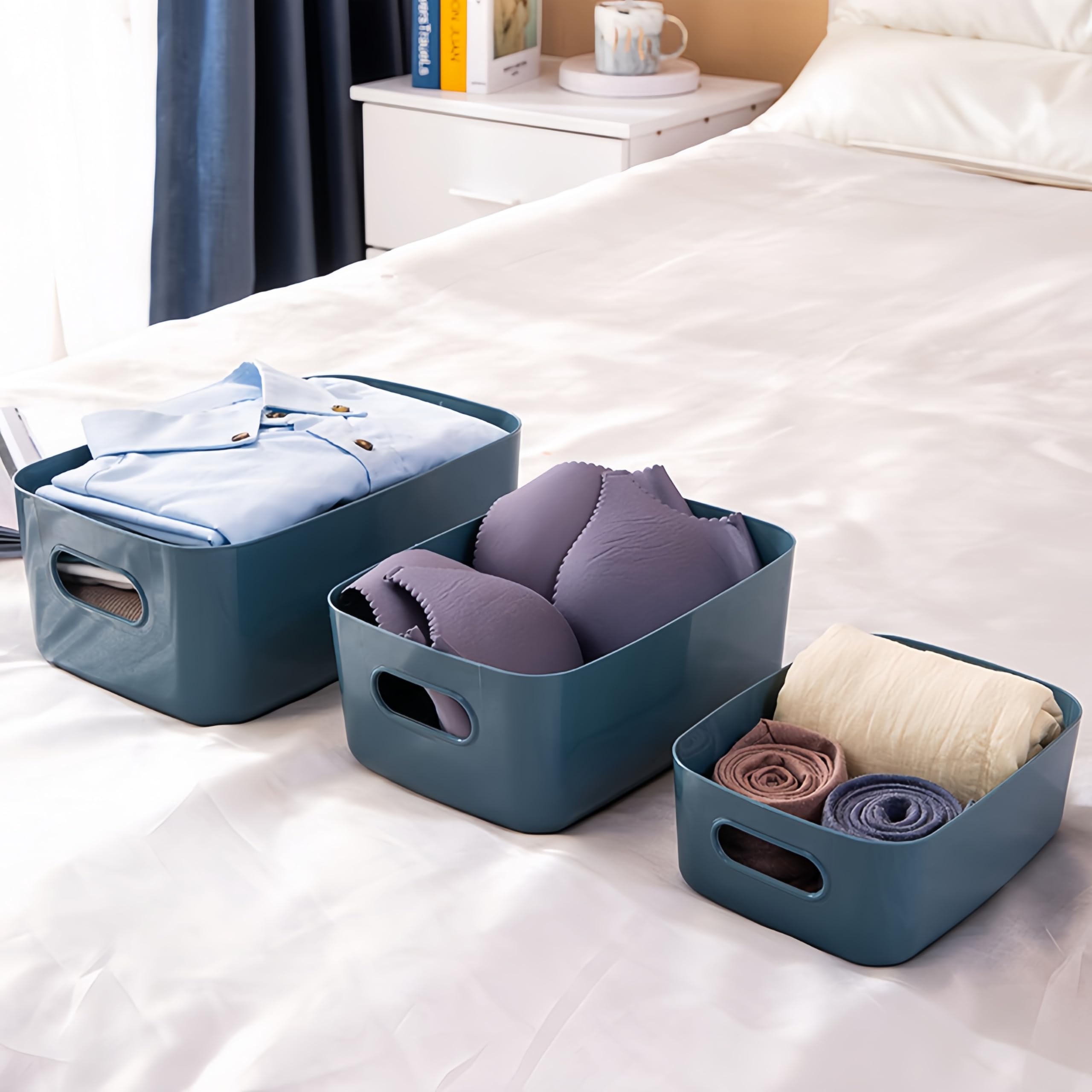 Lot de 5 Paniers Boîtes de Rangement en Plastique avec Poignées,Paniers de Rangement Empilables pour la Cuisine,Paniers & Boîtes de Rangement Cuisine Salle de Bain (Couleurs mélangées, 20+25+30 cm)