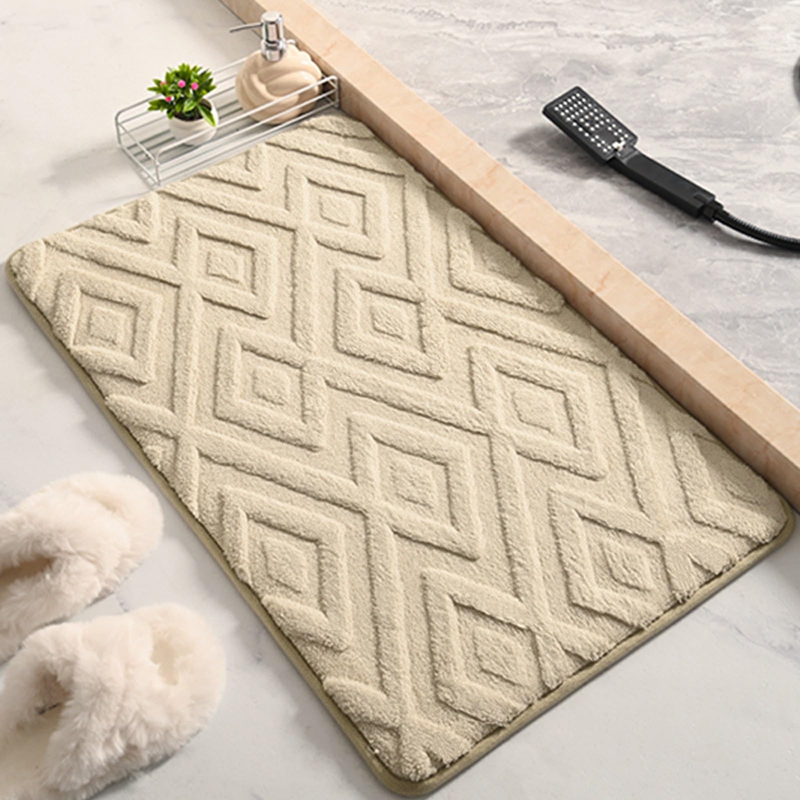Tapis de bain antidérapant et absorbant pour sécuriser la salle de bain familiale