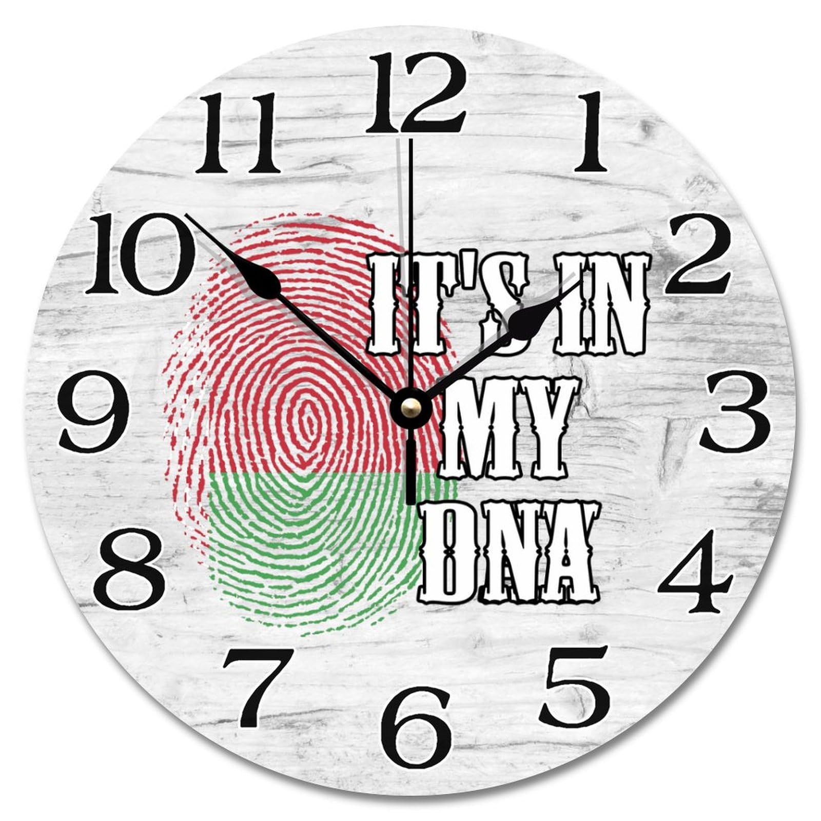 Horloge murale en bois Biélorussie artisanale style vintage chic