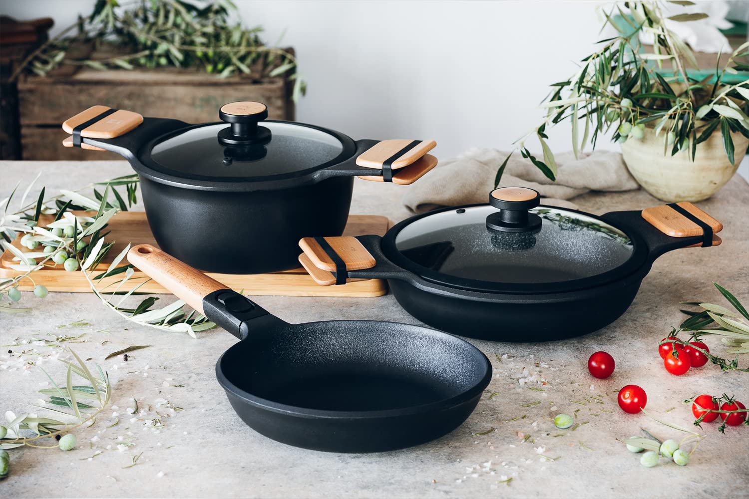 BRA Market | Casseruola alta 28 cm, Alluminio fuso con antiaderente, senza PFOA, Adatta a tutti i tipi di piani cottura, induzione inclusa