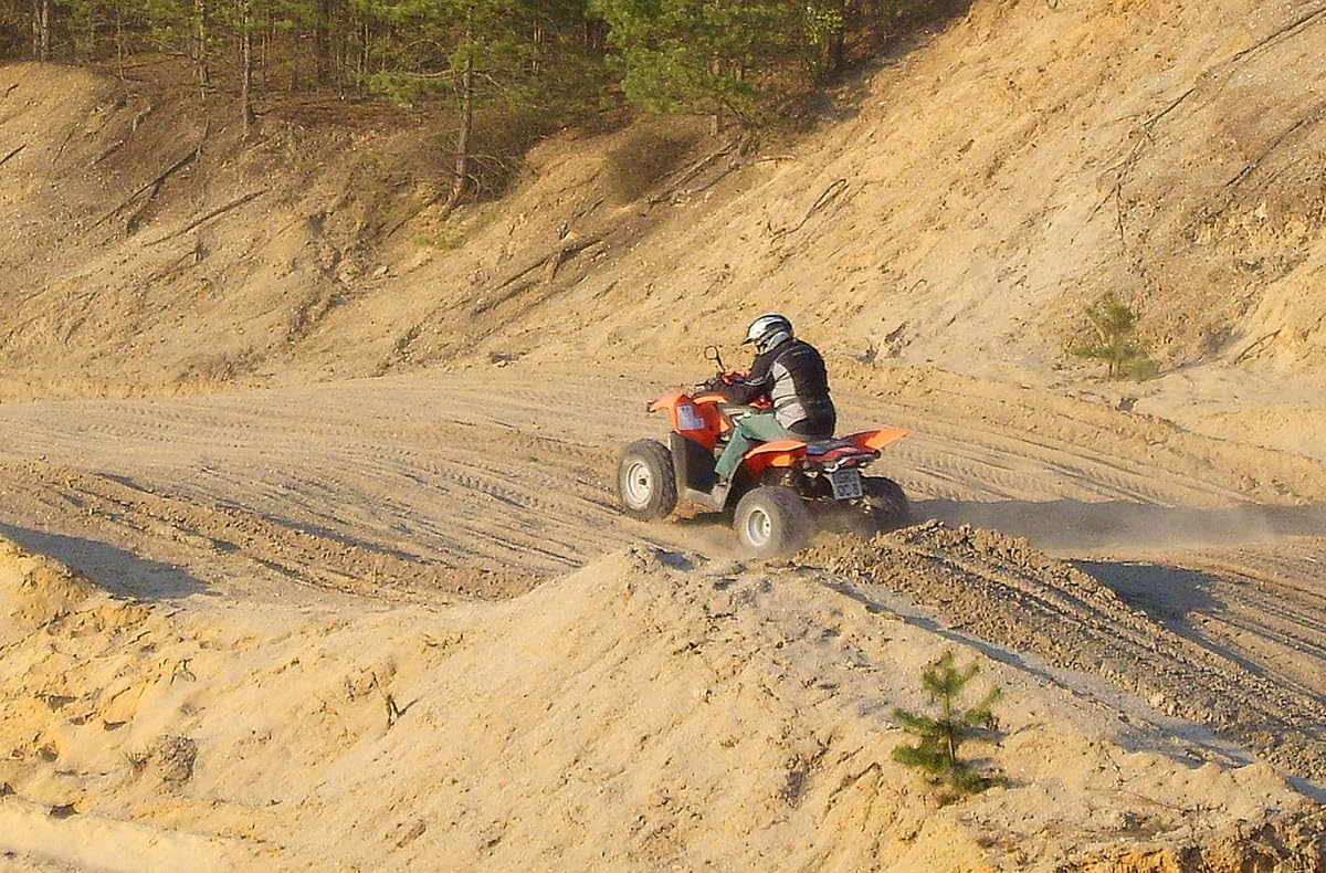 JOCHEN SCHWEIZER Geschenkgutschein: On- & Offroad- Kleine Abenteuer Quadtour Weißwasser