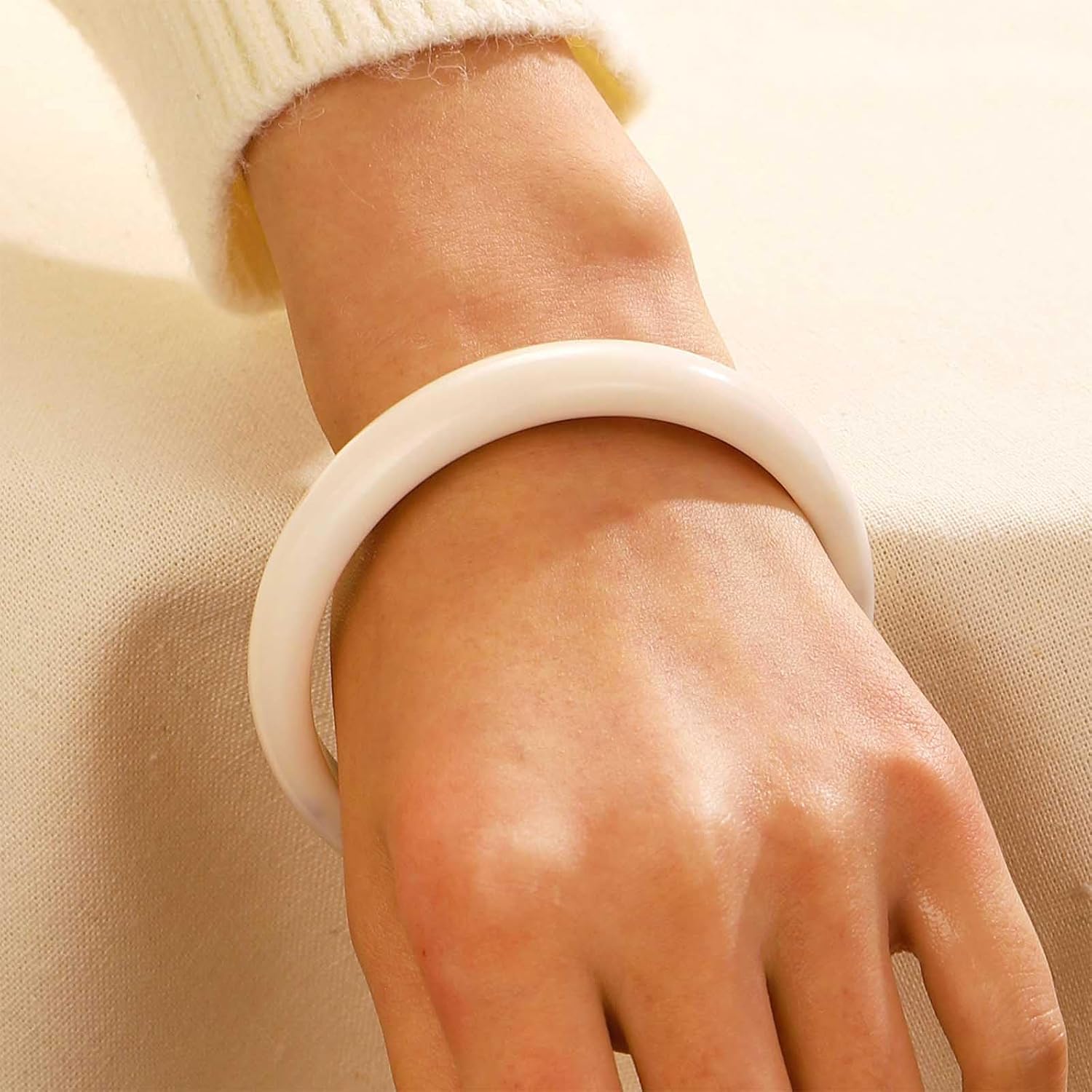 Boho Acrylic Bangle Bracelet Chunky Acrylic Bracelets White Resin Bracelet Quartz Crystal Bangle Bracelet Gemstone Bangle Bracelet Jewelry for Women - Image 2