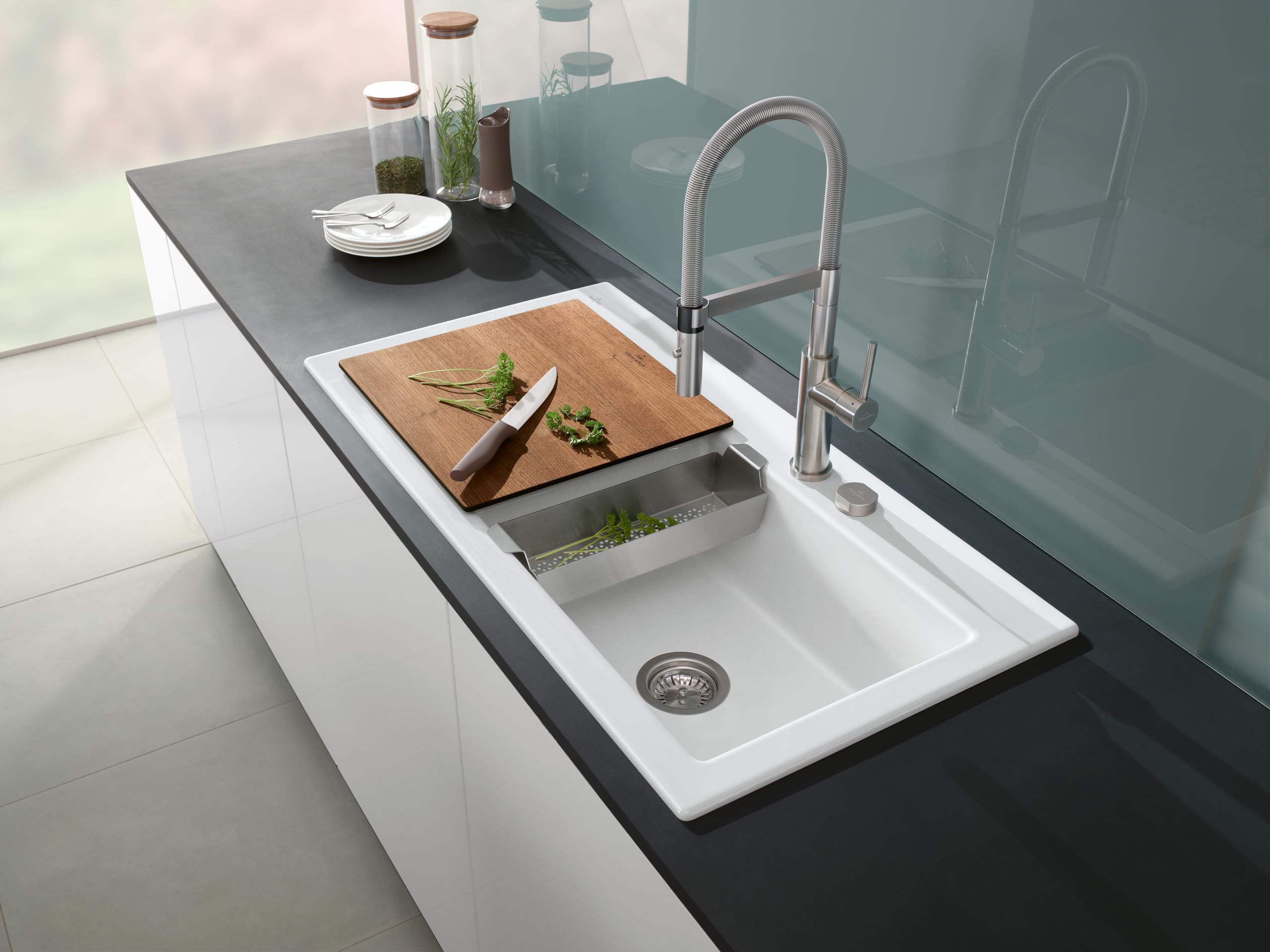 Villeroy & Boch Universal Schneidebrett Küchenzubehör, platzsparendes Schneidebrett Holz, Holzbrett Küche aus amerikanischem Nussbaum mit Kompaktkern, eckig