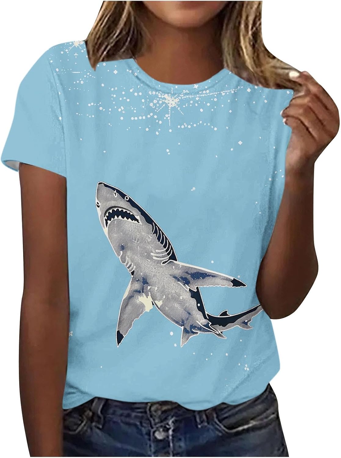 Ocean Wildlife Vintage Shark Graphic Tees for Women Loose Fit Crewneck Short Sleeve Tshirts Cute Animal Print Tops