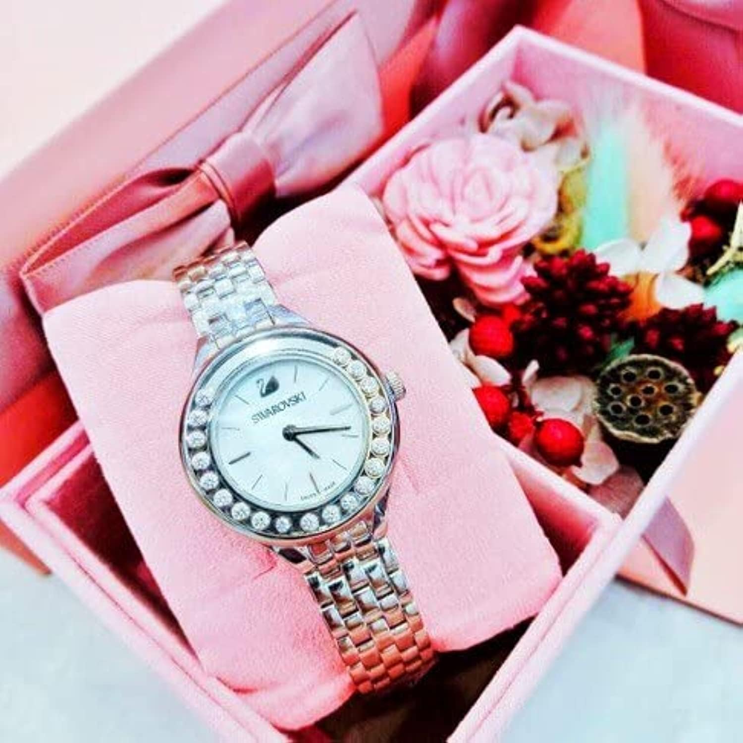 Orologi Swarovski orologio donna Lovely Crystals Mini metal bracelet Watch 5242901 Orologi Swarovski orologio donna Lovely Crystals Mini metal bracelet Watch 5242901