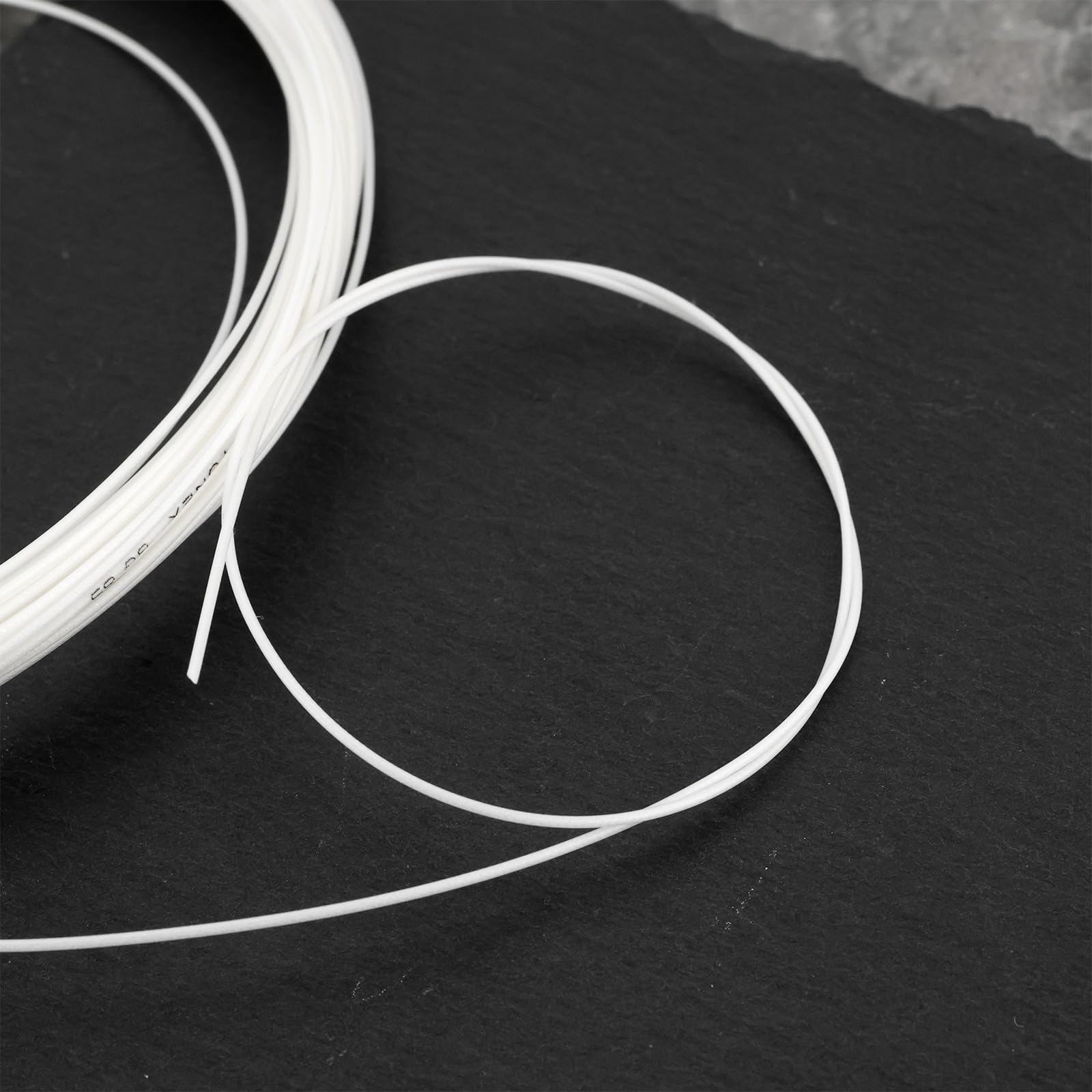 OTOTEC 1 Pz 10 M 0,7 Mm di Diametro del Filo Corda da Badminton Nylon Ad Alta Flessibilità Badmintonsaite Compatibile con YONEX BG Exbolt 65 (Bianco)