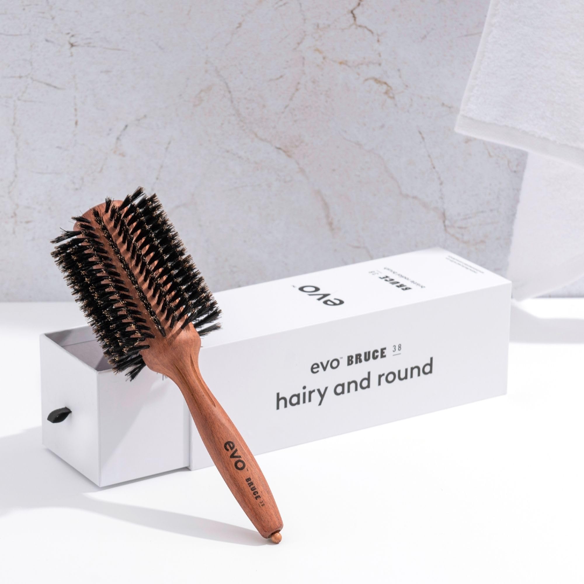 evo Bruce Natural Cepillo de pelo radial – Cepillo profesional de cerdas para peinar y pulir – Cepillo voluminizador – 38 mm