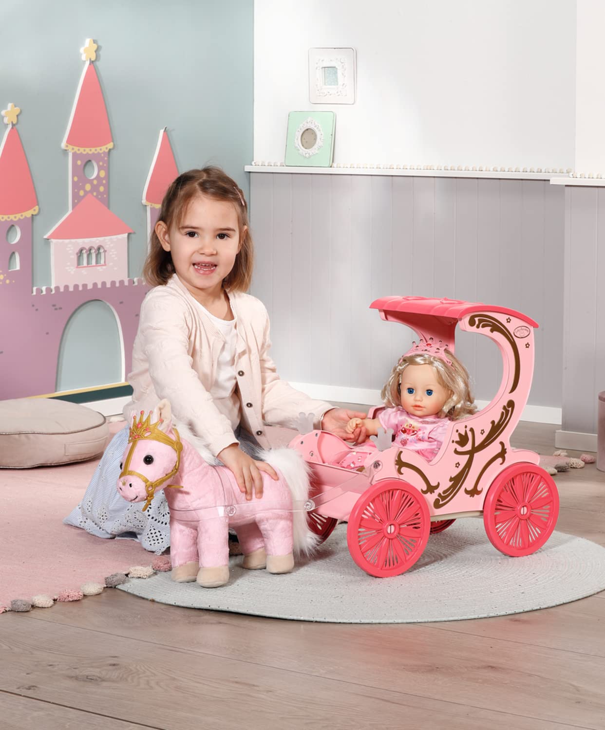 Baby Annabell Carrozza e Pony - per Bambole da 36 e 43 cm - La Carrozza Include Effetti di Luce, Maniglia/Imbracatura Rimovibile - Funziona con Pile - per Bambini e Bambine da 1 Anno in su