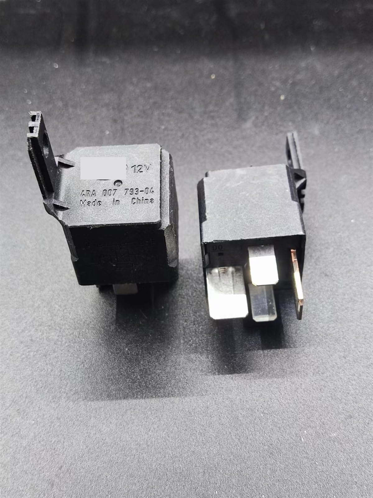 Relé automotriz 12VDC 70A elimina fallos de encendido y caídas de tensión en faros