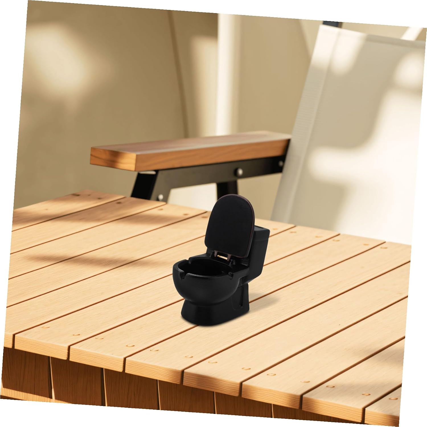 Creative Ceramic Toilet Ashtray for Home Indoor Use Versatile Bathroom Decor and Storage Tray Sturdy Multi-functional Ceramic Ash Tray for Smokers Office Desk Accent Novelty
