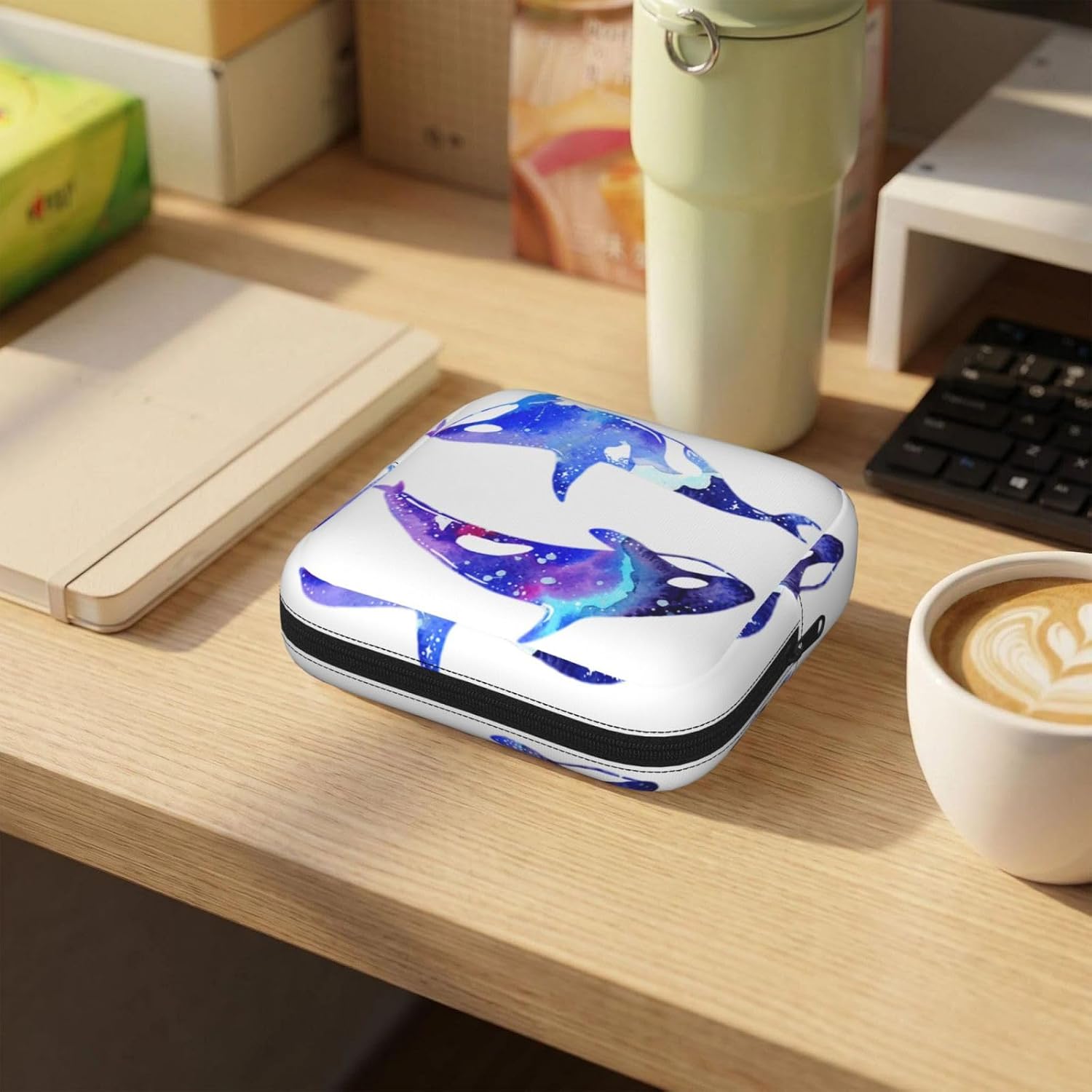 Orca Killer Whale Print Women Period Bag Sanitary Pouch Portable Pad Pouch Tampon Holder Small Zipper Pouch Storage Bag
