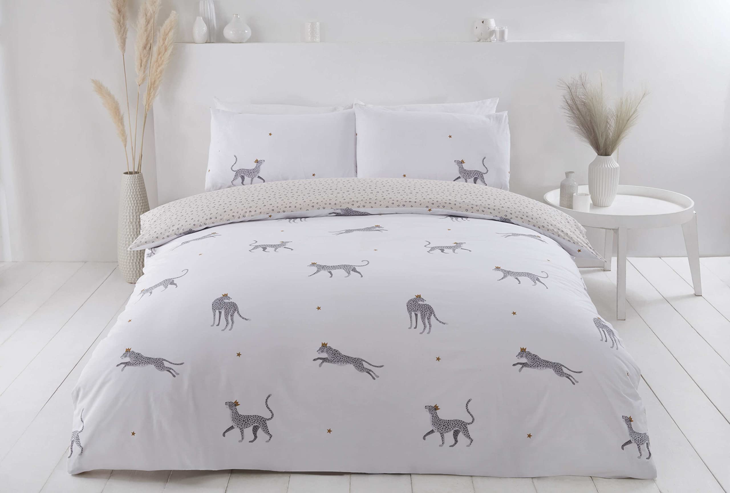 Rapport Home Sustainable Super King Duvet Cover Set – Eco-Friendly Reversible Leopard Print White Bedding Set, Soft Easy Care Fabric, Stylish and Durable 3-Piece Quilt Cover
