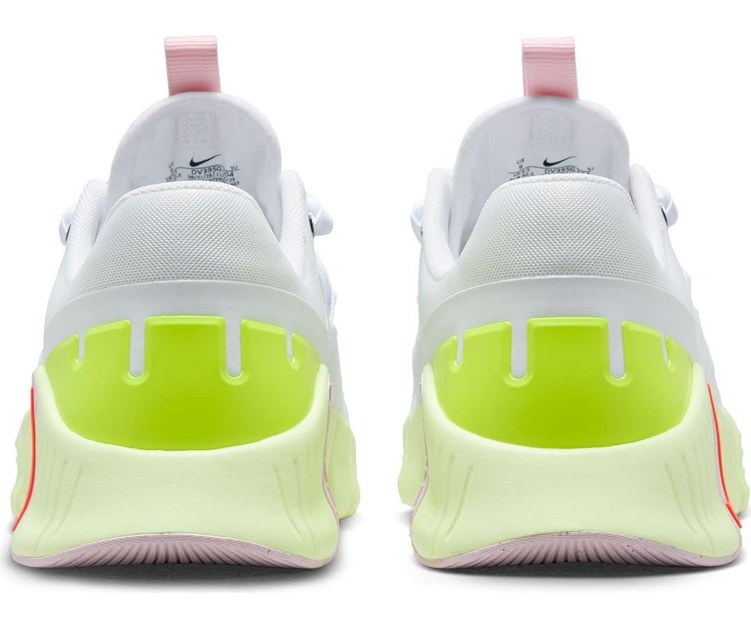 NIKE レディースランニングシューズ フリーメトコン 5 DV3950 104 Amazon.com | Nike Free Metcon 5 Women's Workout Shoes