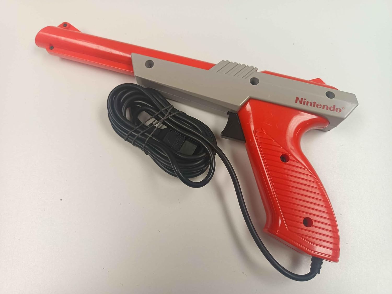 Nintendo NES Zapper Light Gun - Orange (Renewed)