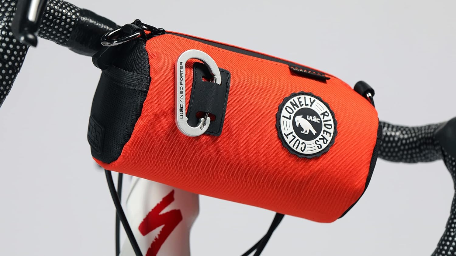 ULAC COURSIER COLLECTION Neo Porter Bike Feed Bag for Handlebar, with front eyelet accommodating lights and sunglasses and a shoulder strap for easy transport