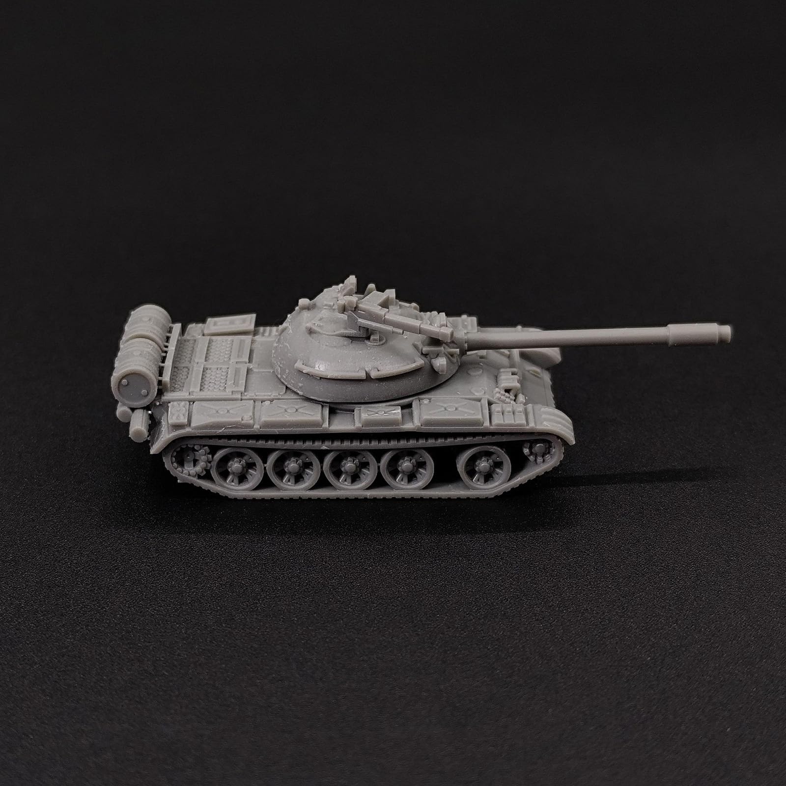 Amazon | 5PCS 1/144スケール ソ連製T-55中戦車 レジン製DIYモデル